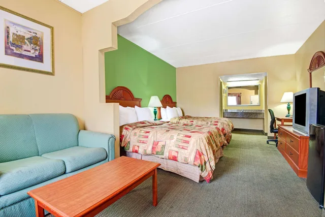جناح استوديو بسريرين كوين للمدخنين، Super 8 by Wyndham Nashville Near Downtown / I-40 4/6