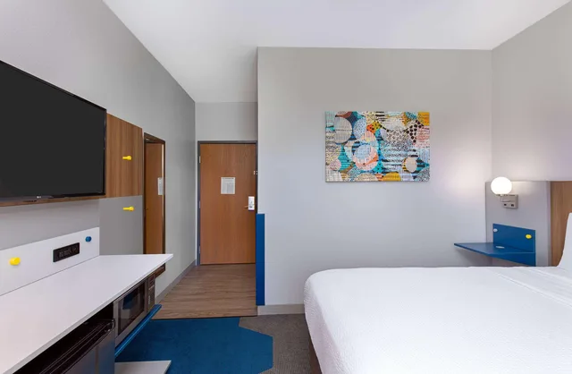 غرفة بسرير كوين، Microtel Inn Suites By Wyndham Opelika 3/4