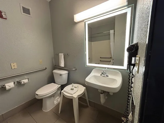 غرفة ديلوكس بسريرين كوين لذوي الإعاقة، AmericInn by Wyndham Galesburg 8/8
