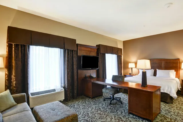 جناح استوديو بسرير كينج، Hampton Inn and Suites New Hartford 2/7