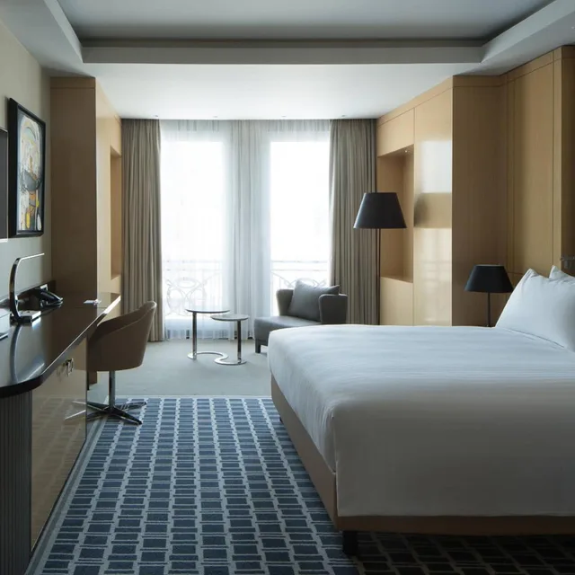 غرفة ديلوكس بسرير كينج، Skopje Marriott Hotel 3/10