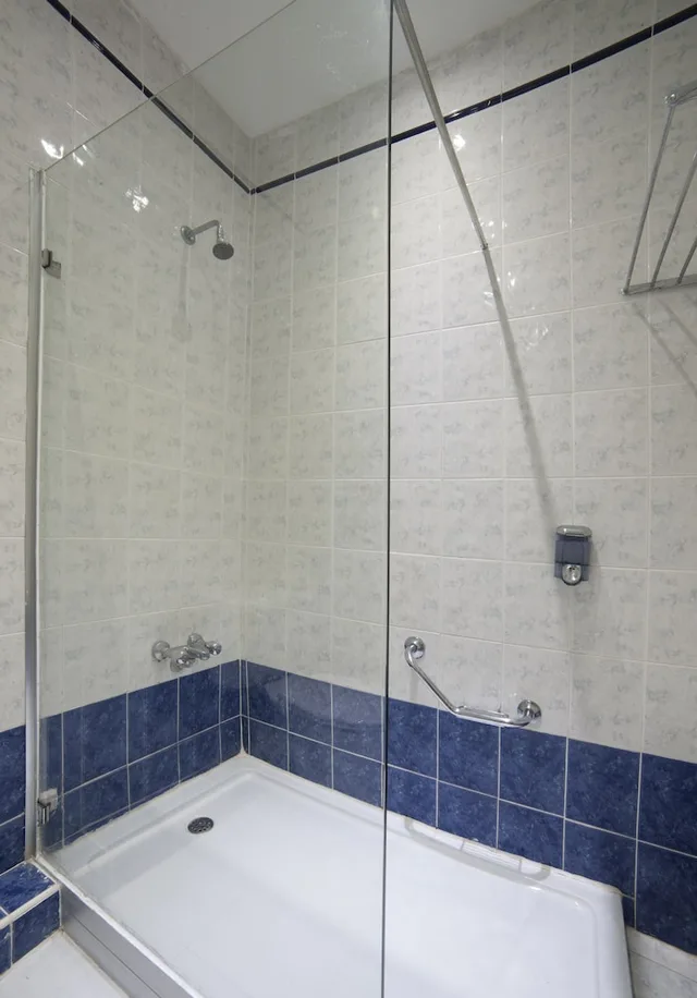 غرفة سوبيريور رباعية بسريرين مزدوجين، Bella Vista Hotel 3/3