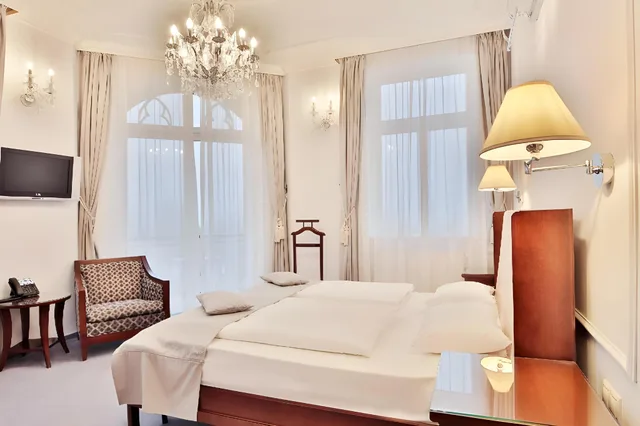غرفة سوبيريور بإطلالة على المتنزه، Sun Palace Wellness Hotel 1/2