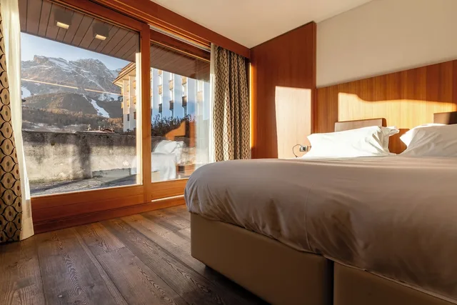 غرفة كلاسيكية بسرير مزدوج، Hotel Alaska Cortina 1/10