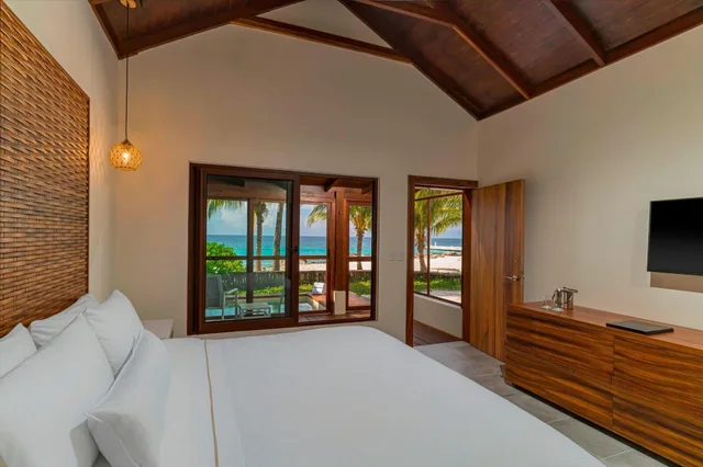 Studio, King Bed, Ocean Front, The Westin Cozumel 1/3