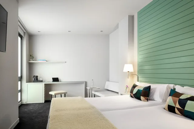 Urban, Executive, King Bed، Miro Hotel 4/4
