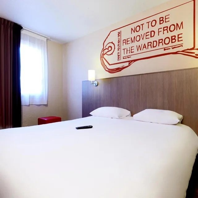 غرفة بسرير مزدوج، KYRIAD CHOLET 2/5