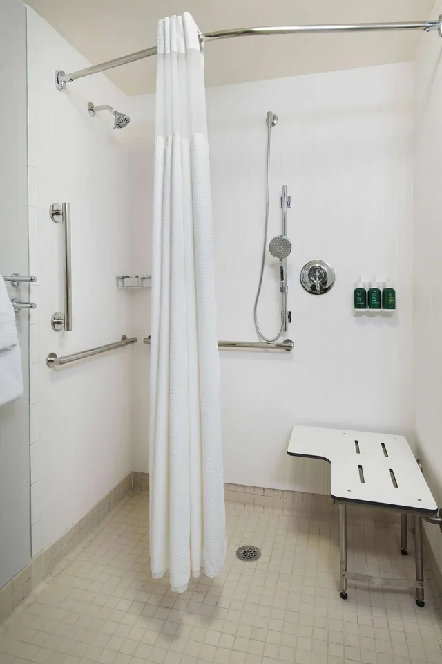2 Bedrooms, Suite, 2 Queen Beds, Sofa, Accessible, Sonesta Es Suites Birmingham Homewood 1/1