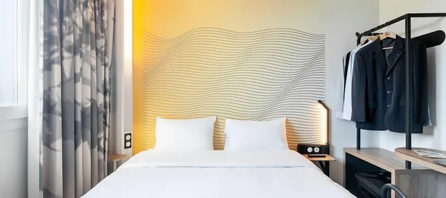 غرفة بسرير مزدوج لذوي الإعاقة، B&B HOTEL Paris Igny Palaiseau 1/4