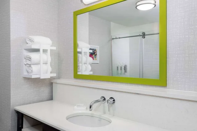 جناح بسرير كينج، Hampton Inn Coventry - Warwick Area 3/3
