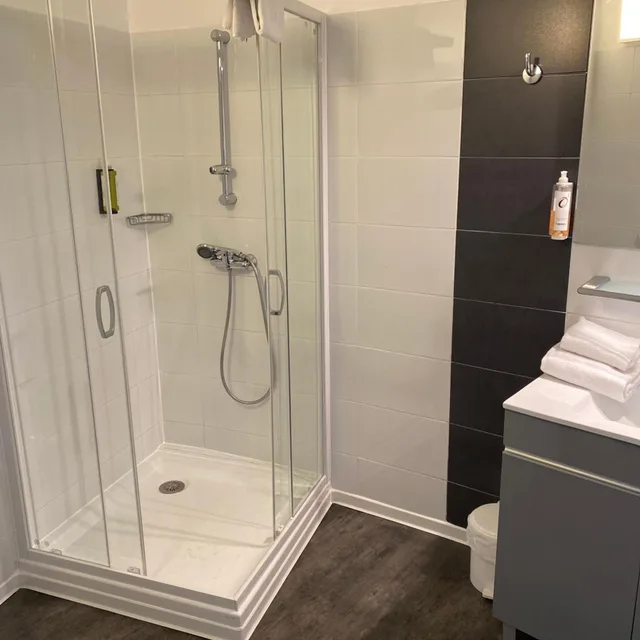 غرفة سوبيريور ثلاثية، Hotel Les Domes - Perpignan Sud by Hosteletour 10/10