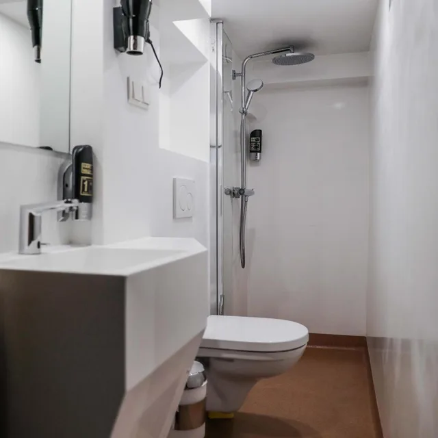 سكن مشترك مختلط بثمانية أسرّة، Hotel Mevlana 3/3