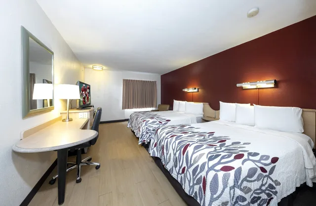 غرفة قياسية بسريرين مزدوجين، Red Roof Inn Myrtle Beach Hotel - Market Commons 3/10