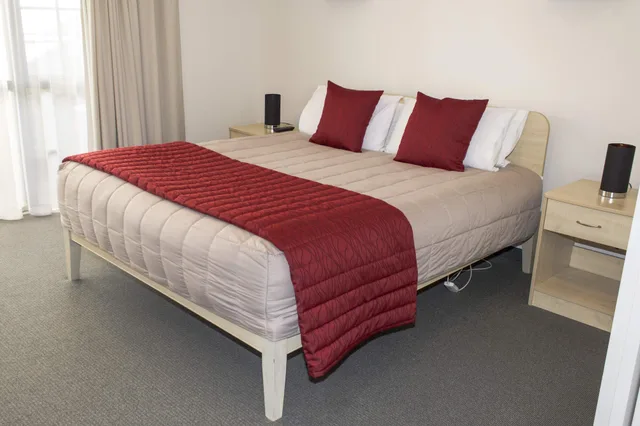 شقة سوبيريور بسرير كينج وسرير فردي بغرفة نوم واحدة لذوي الإعاقة، Jasmine Court Motel 4/5