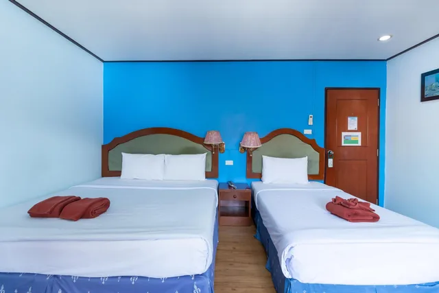 غرفة ثلاثية بشرفة، THIPURAI BEACH HOTEL ANNEX 7/10