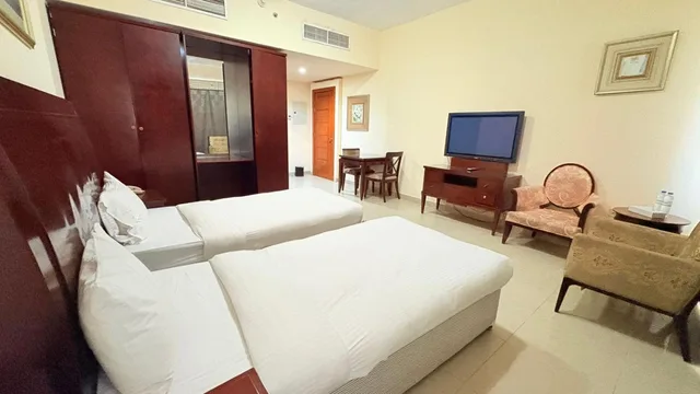 غرفة ديلوكس بسريرين منفصلين، Clifton International Hotel 3/5