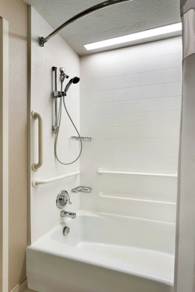 استوديو بسرير كينج مع أريكة لذوي الإعاقة، Springhill Suites Provo 3/3