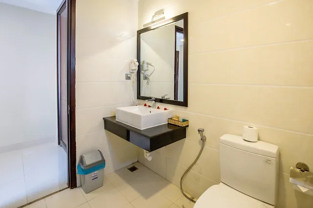 Deluxe, Single, 2 Double Beds, City View، Ocean Haven Hotel 4/4