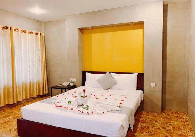 غرفة ديلوكس بسرير كوين بشرفة، Best Central Point Hotel 2/10