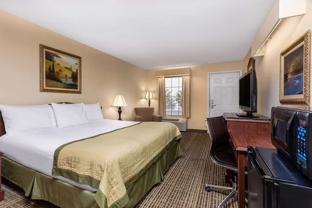 غرفة قياسية بسرير كينج لذوي الإعاقة، Baymont By Wyndham Easley/Greenville 3/5