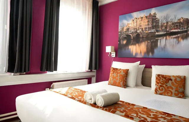 استوديو بسرير كوين، Amsterdam Teleport Hotel 1/2