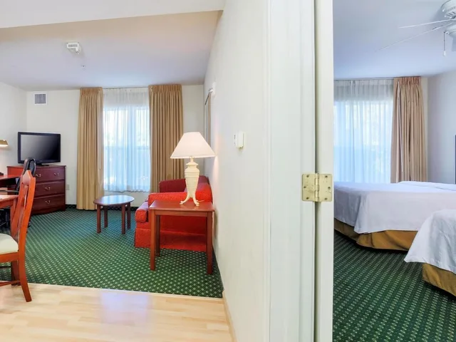 جناح بسريرين كوين مع أريكة لذوي الإعاقة، Homewood Suites By Hilton Sacramento Roseville 2/6