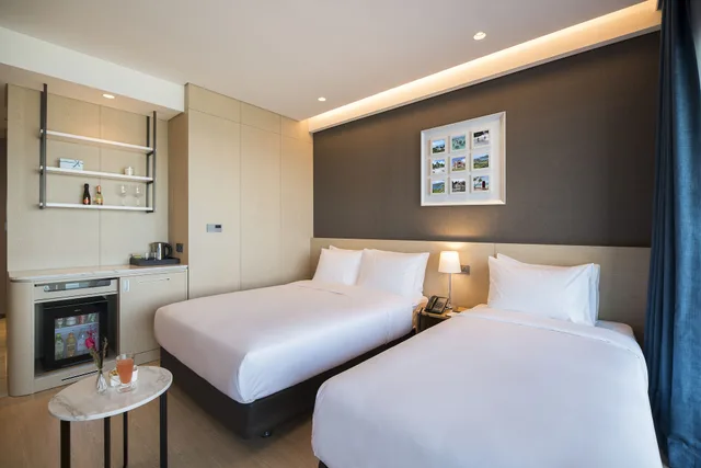 Twin Beds, 1 Double and 1 Single Bed, Partial Ocean View, St. John's Hotel 2/9