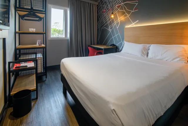 شقة بسرير كوين، Ibis Curitiba Batel 2/7