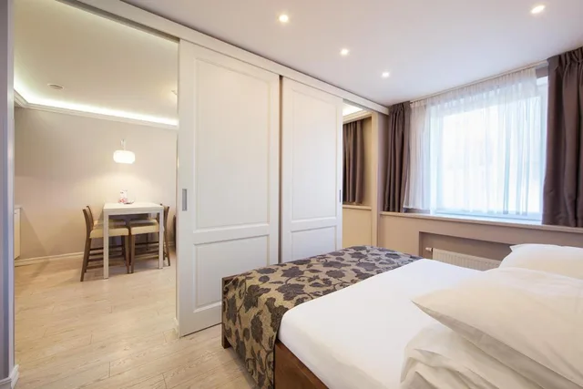 1 Bedroom, Apartment, Myapartments 1/6