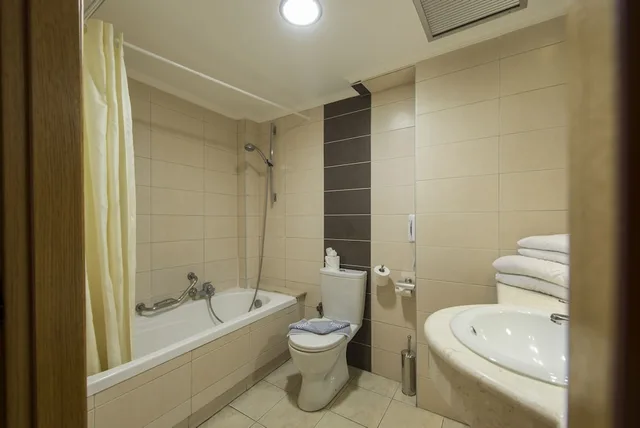 غرفة قياسية بسريرين منفصلين، Manousos City Hotel 6/7