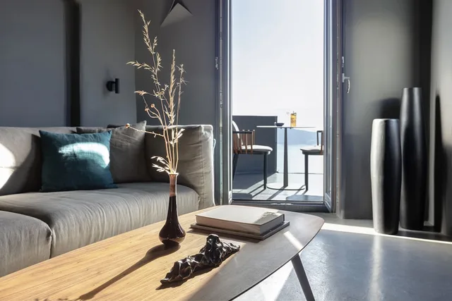 Honeymoon, Suite, Queen Bed, Sunset View, Outdoor Jetted Tub، Kivotos Santorini 4/6