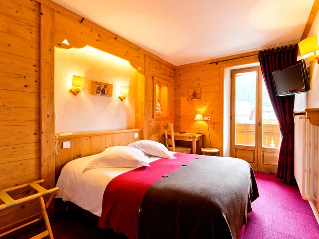 غرفة قياسية بسرير مزدوج، Hotel La Croix Saint Maurice 4/6