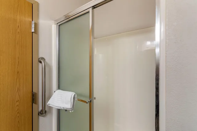 Room, 2 Queen Beds, Comfort Inn and Suites Lees Summit Kansas City 8/8