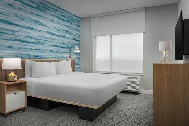 جناح بسرير كينج بغرفة نوم واحدة مع أريكة لذوي الإعاقة، TownePlace Suites by Marriott Forney 1/2