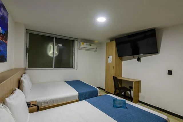 غرفة بسريرين مزدوجين، Hotel Med Estadio 2/7