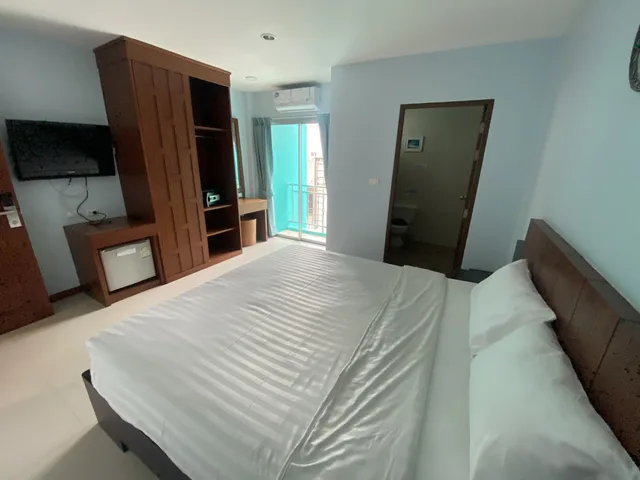 غرفة ديلوكس بسرير كينج بشرفة، Cocoon DeVa Hotel 2/4