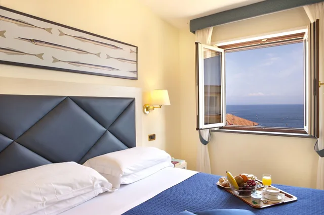 غرفة قياسية بسرير مزدوج، Del Mare 3/9