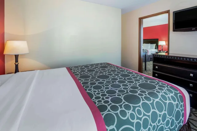 جناح بسريرين كوين، La Quinta Inn & Suites by Wyndham Dallas Mesquite 3/4