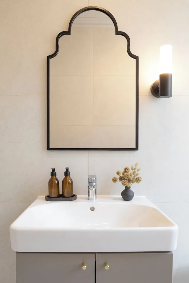 استوديو بسرير كوين، Charles Hope Boutique Hometel 9/10