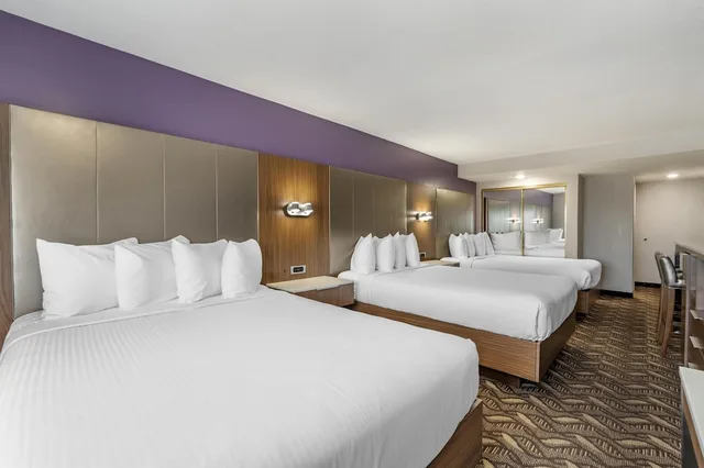 غرفة قياسية بسريرين كوين، Best Western Airport Plaza Inn - Los Angeles LAX Hotel 2/3