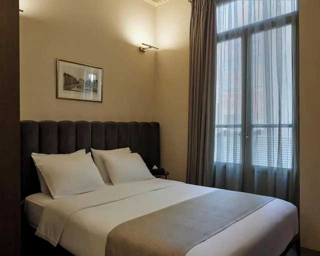 غرفة كلاسيكية بسرير كوين، Athens 1890 Boutique Hotel & Spa 1/10