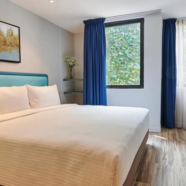 Plus, Superior, King Bed، J-Hotel By Dorsett 1/10