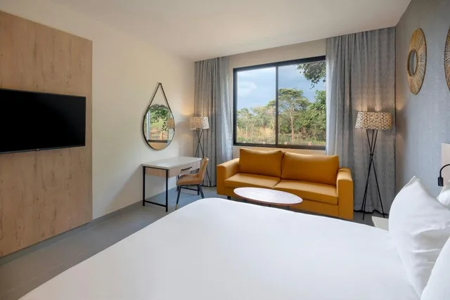 غرفة تنفيذية بسرير كينج، PROTEA HOTEL NDOLA 3/6