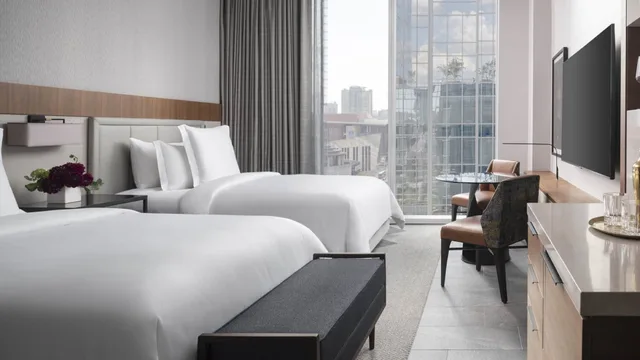 Room, Double Bed, River View, Four Seasons Hotel Nashville 2/2