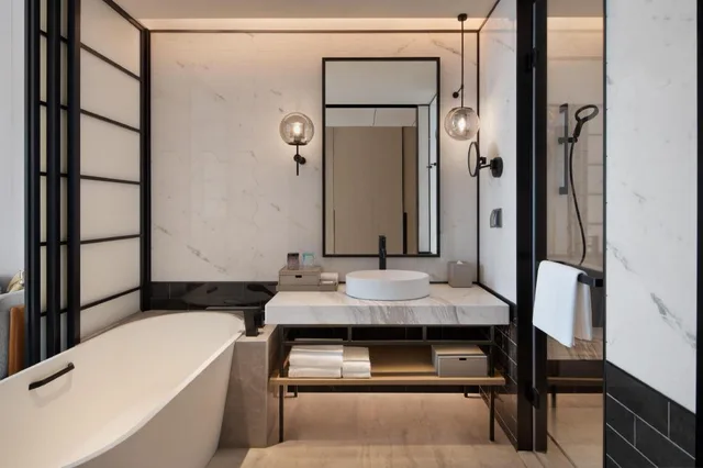 Guest Room, Superior, King Bed, Middle Floor، Sheraton Xi an Chanba 2/3