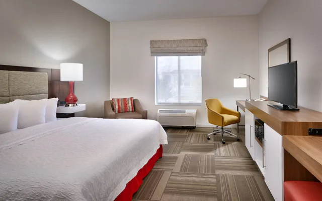 غرفة قياسية بسرير كينج، Hampton Inn Lehi-Thanksgiving Point 1/4
