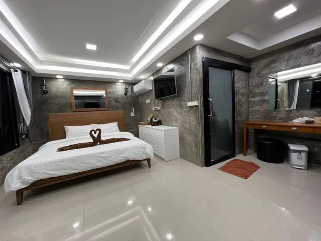 Big, House, King Bed، Mon Ing Dao 1/2