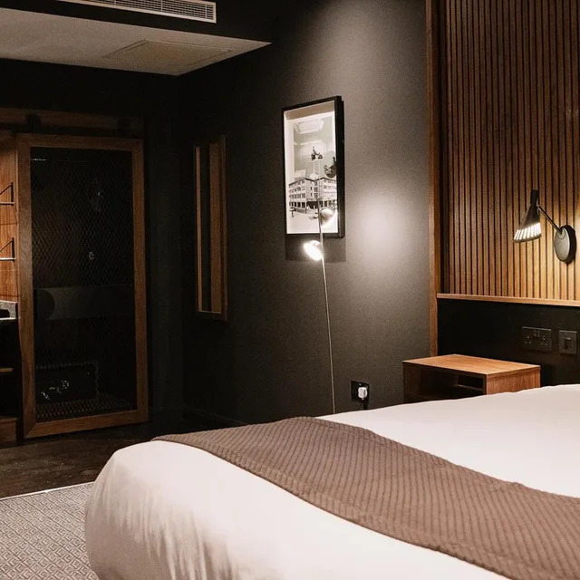 Snug, No Window، Telegraph Hotel Coventry Hotel 3/10