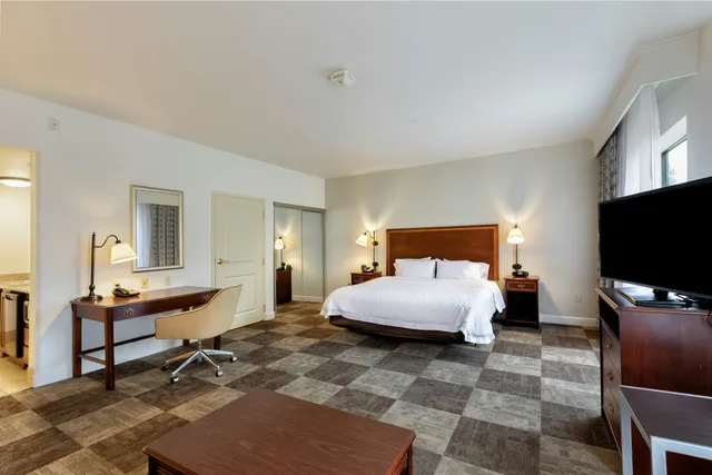 استوديو بسرير كينج لذوي الإعاقة، Hampton Inn and Suites Baton Rouge I 10 East 3/5