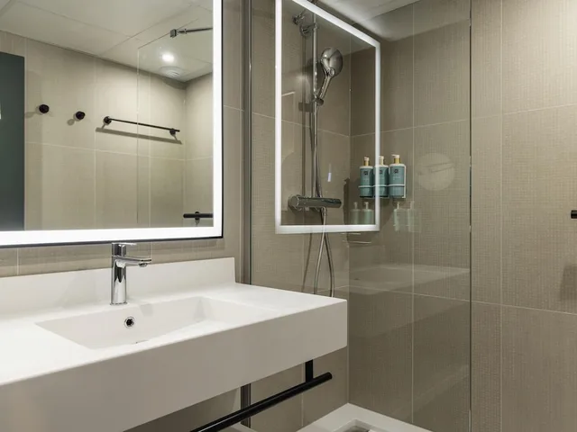 Superior, Family, Multiple Beds، Novotel Paris Suresnes Longchamp 9/10